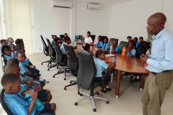 A7A87C09-7425-4ADB-9227-709305624D9B